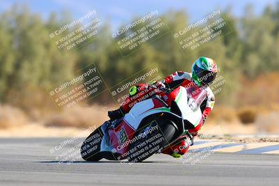 media/Jan-08-2022-SoCal Trackdays (Sat) [[1ec2777125]]/Turn 7 (1035am)/